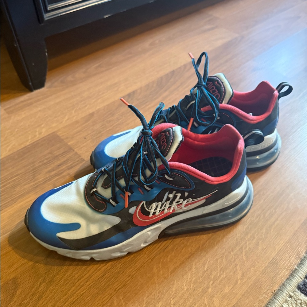 Nike 270 Air Max React